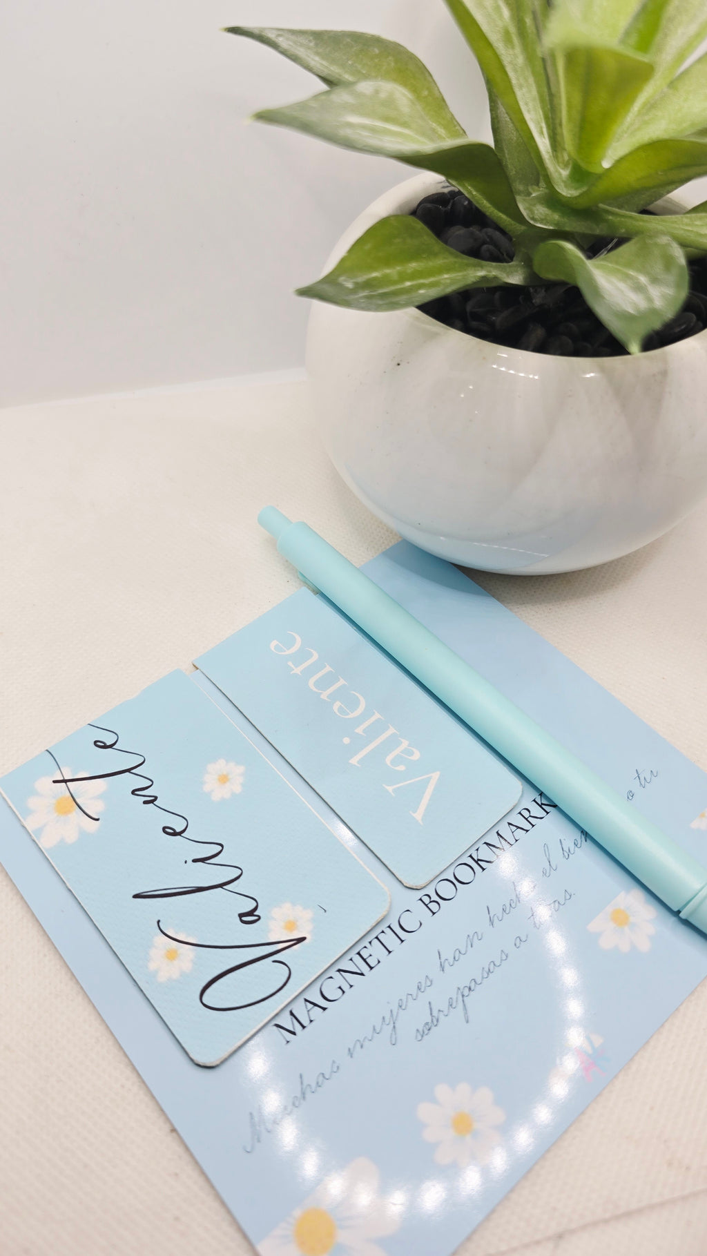 Magnetic Bookmark "VALIENTE"